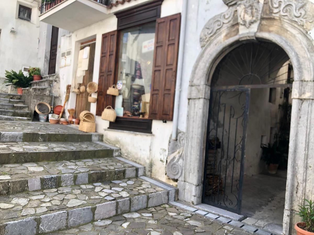 Un Capriccio - Ginepro Lägenhet Aieta Exteriör bild