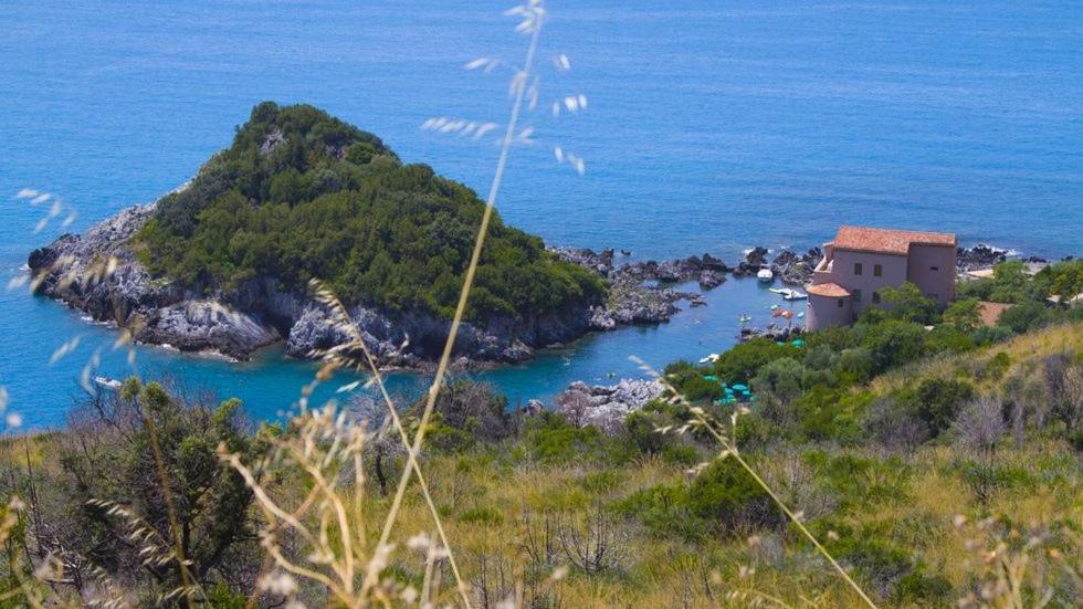 Un Capriccio - Ginepro Lägenhet Aieta Exteriör bild